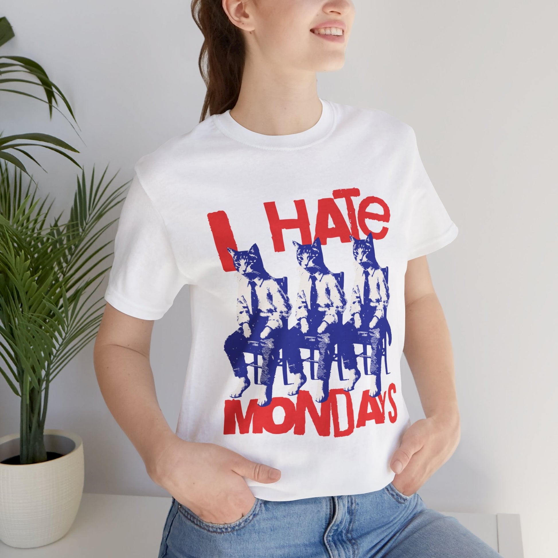 Polera Unisex I Hate Mondays Cats - The Raccoon Project